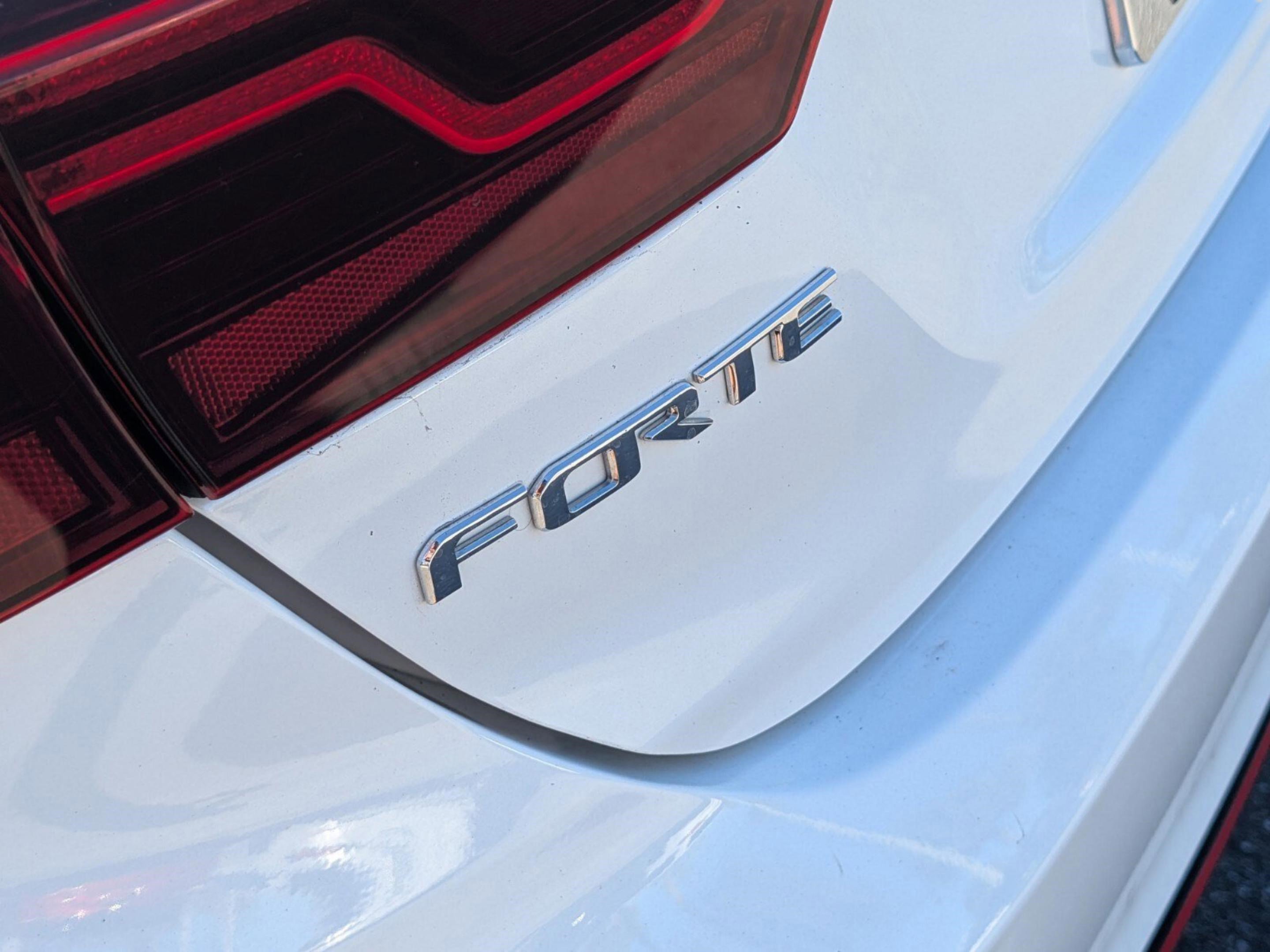 Used 2021 Kia Forte GT-Line image 18