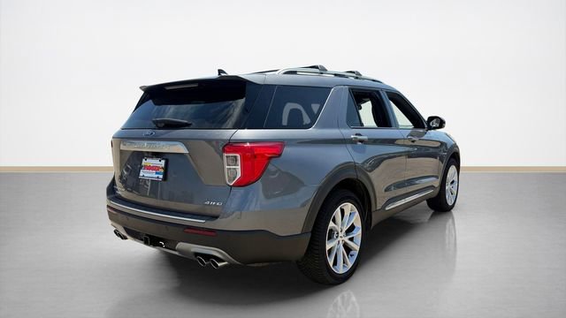 Certified 2023 Ford Explorer Platinum w/ Technology Package AWD/4WD image 3