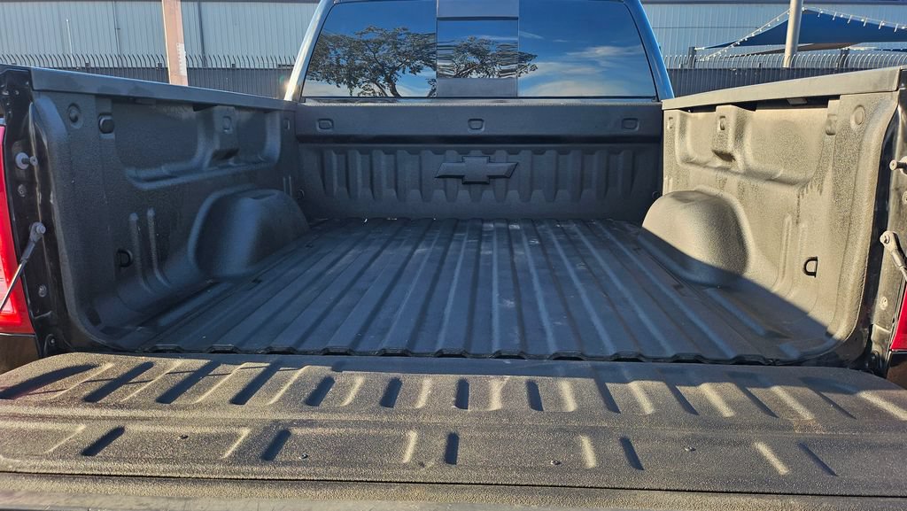Used 2018 Chevrolet Silverado 1500 LTZ Z71 w/ LTZ Plus Package AWD/4WD image 14