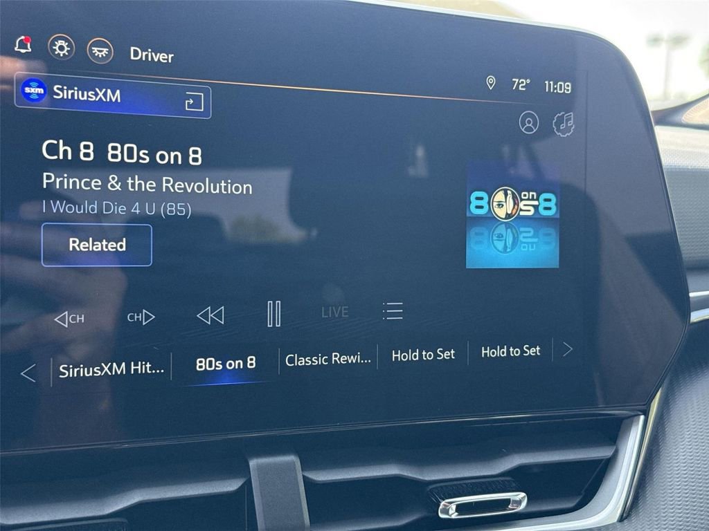 Used 2025 Chevrolet Equinox LT image 12