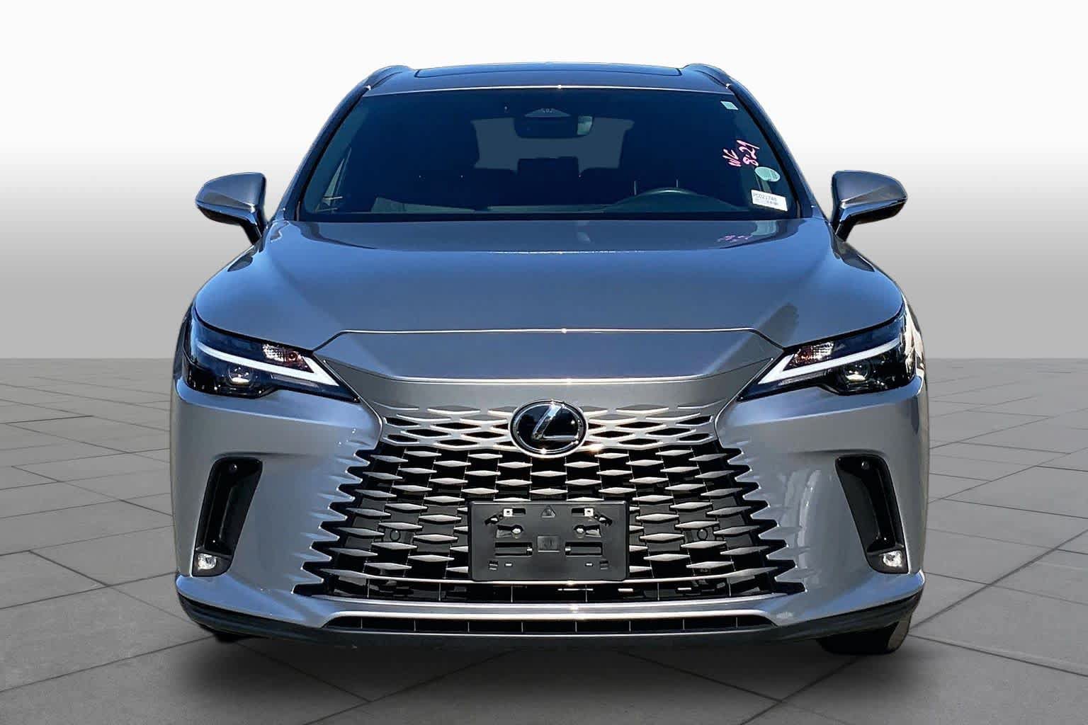Used 2023 Lexus RX 350 Premium w/ Accessory Package AWD/4WD image 4