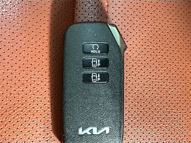 Used 2023 Kia Sportage SX Prestige image 18