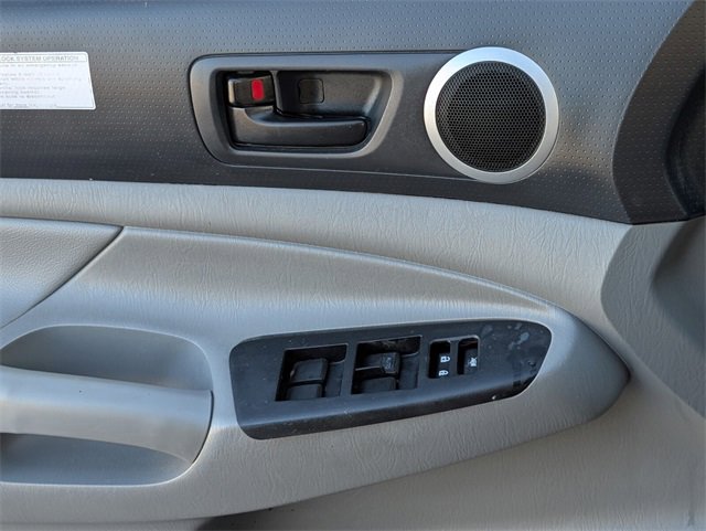 Used 2015 Toyota Tacoma TRD Pro image 25