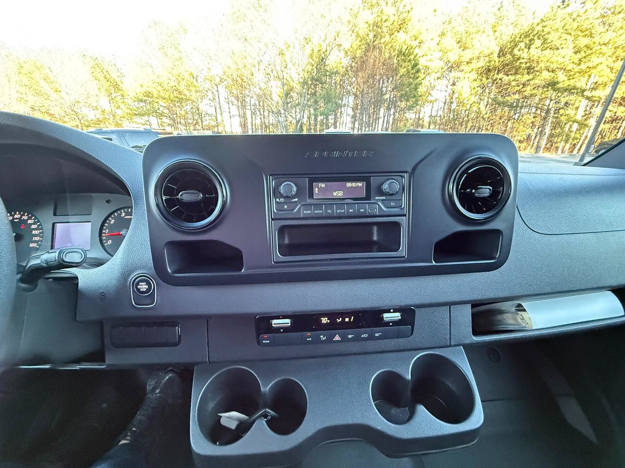 Used 2019 Mercedes-Benz Sprinter 1500 image 19