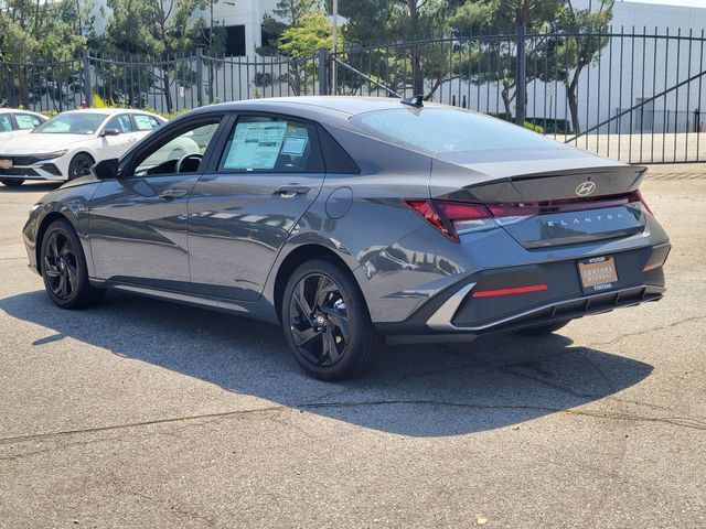 New 2026 Hyundai Elantra Sport FWD image 3