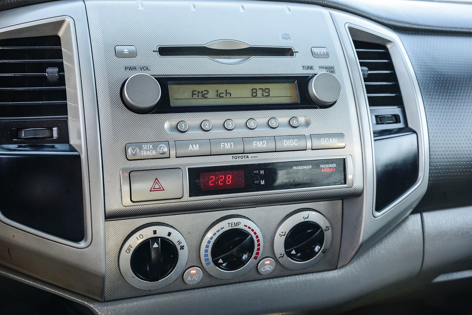 Used 2006 Toyota Tacoma PreRunner image 28