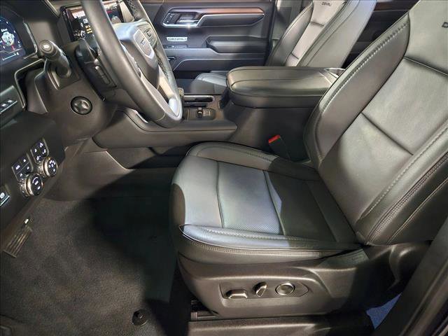 Used 2024 GMC Sierra 1500 Denali w/ Denali Reserve Package AWD/4WD image 17