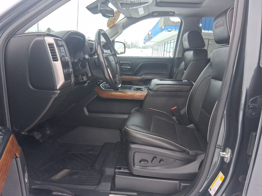 Used 2018 Chevrolet Silverado 1500 High Country image 15