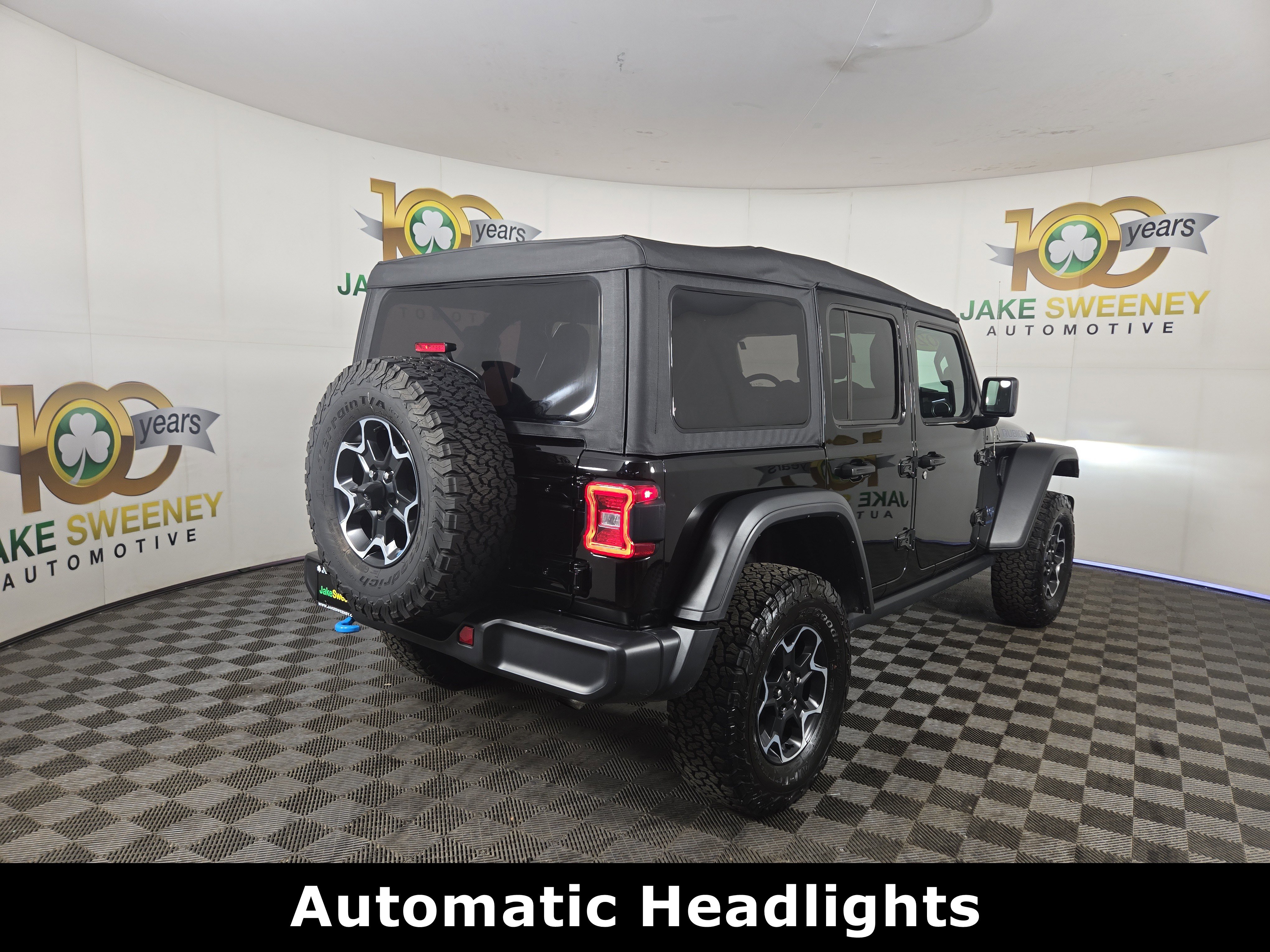 Certified 2023 Jeep Wrangler Unlimited Rubicon 4xe w/ Cold Weather Group image 10