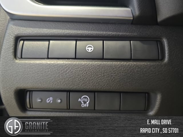 Used 2023 Nissan Rogue SV AWD/4WD image 30