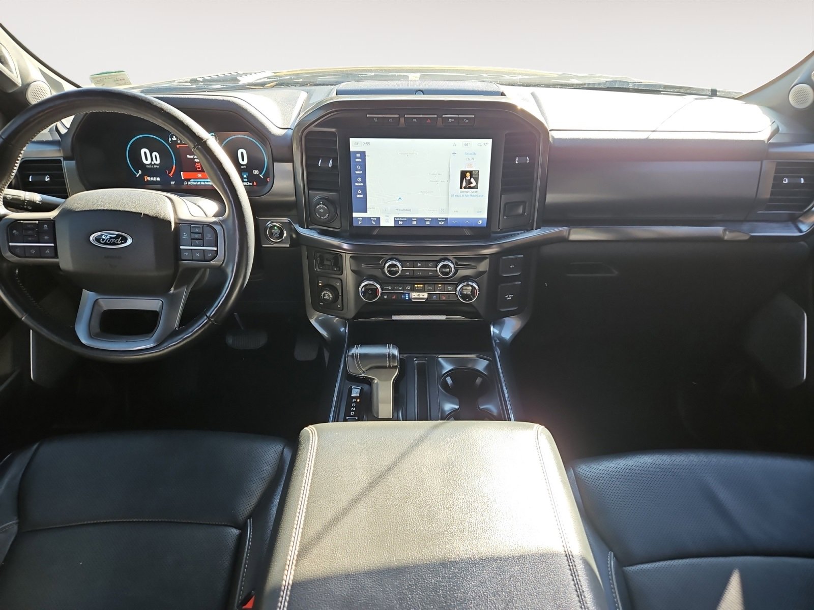 Used 2022 Ford F150 Lariat w/ Equipment Group 502A High image 10