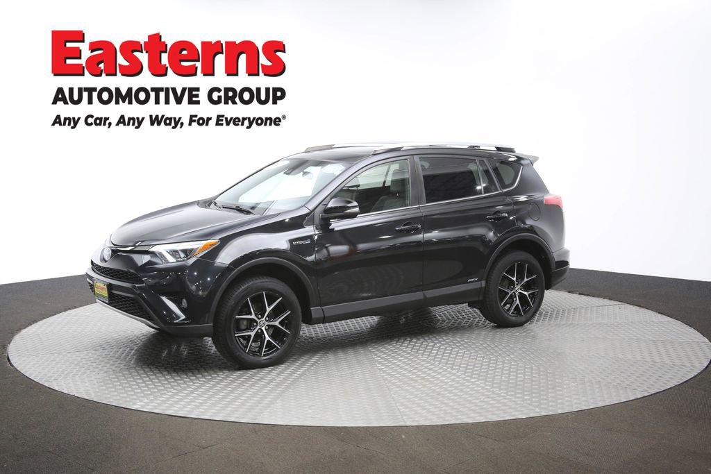 Used 2018 Toyota RAV4 SE image 44