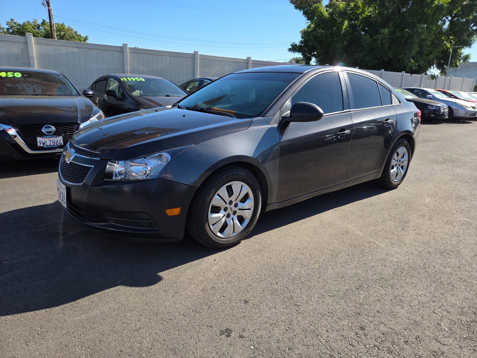 Used 2014 Chevrolet Cruze LS FWD image 1