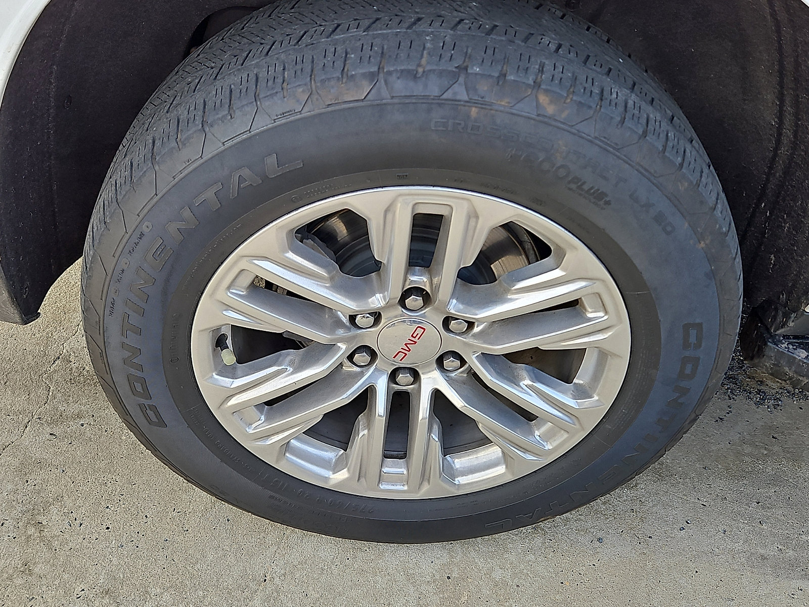 Certified 2023 GMC Yukon XL SLT w/ SLT Premium Package image 10