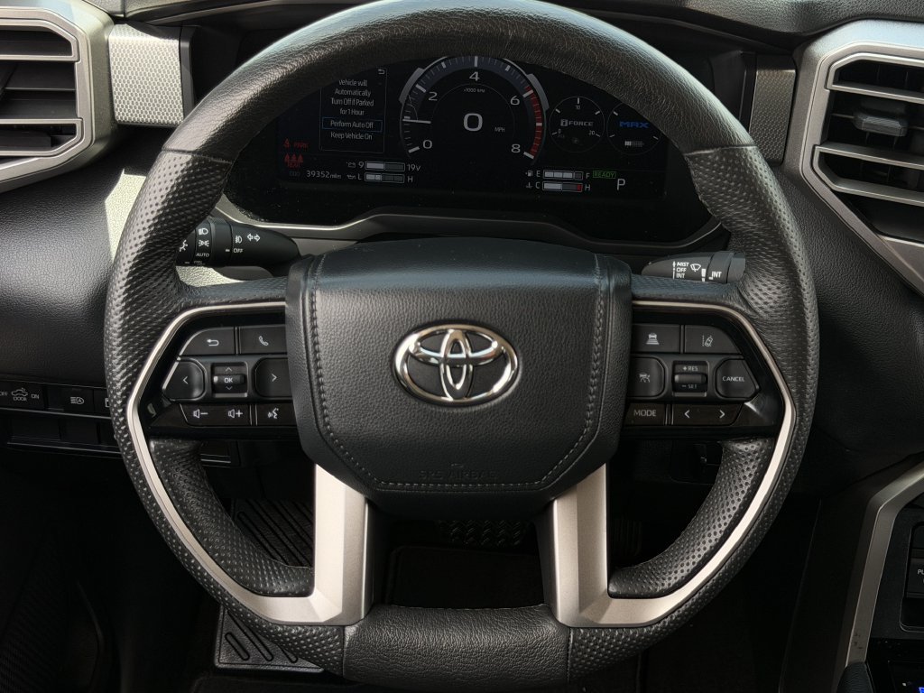 Used 2024 Toyota Tundra Limited AWD/4WD image 15
