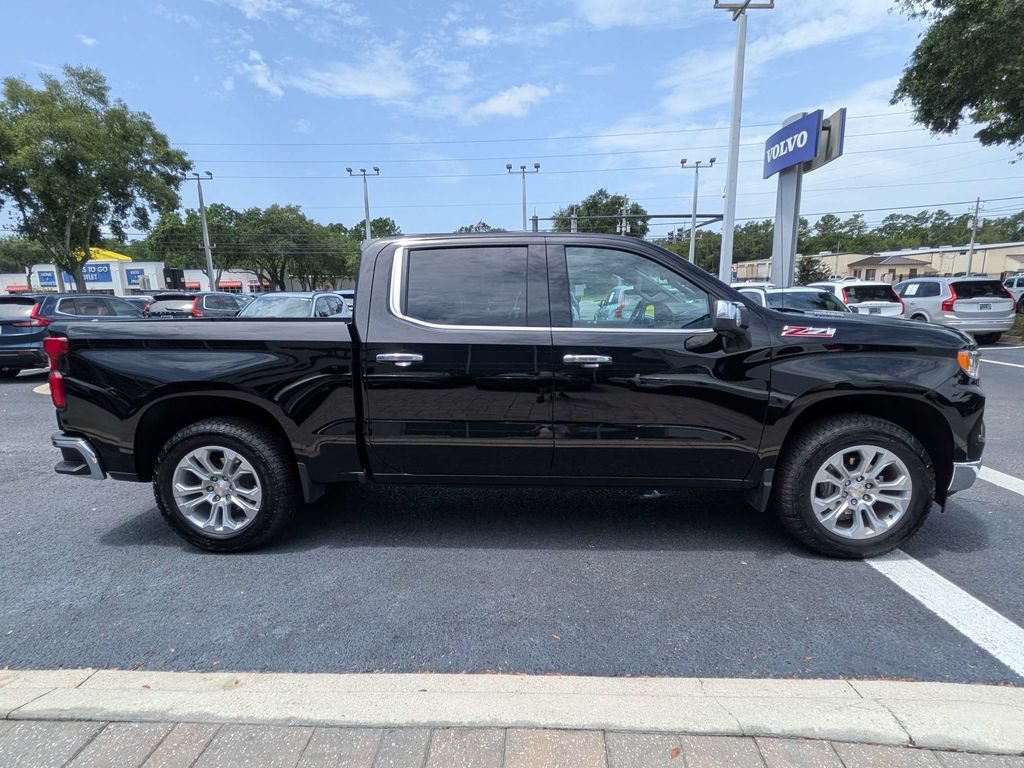 Used 2025 Chevrolet Silverado 1500 LTZ w/ Technology Package AWD/4WD image 6