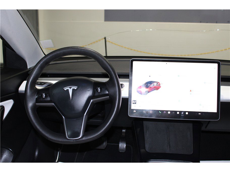 Used 2021 Tesla Model 3 Standard Range Plus image 14