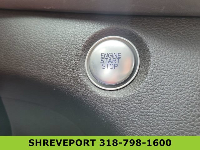 Used 2019 Hyundai Santa Fe SEL FWD image 16