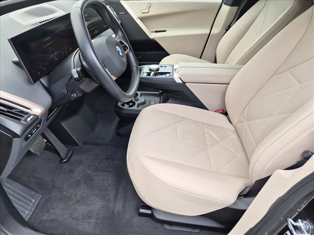 Used 2026 BMW iX xDrive45 AWD/4WD image 16