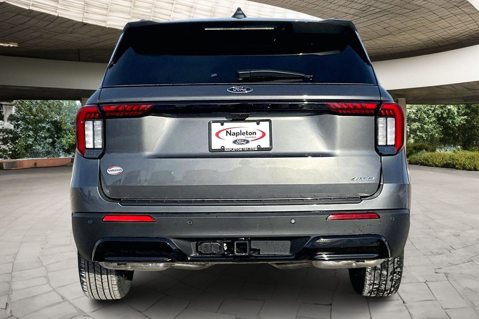 New 2026 Ford Explorer ST-Line image 4