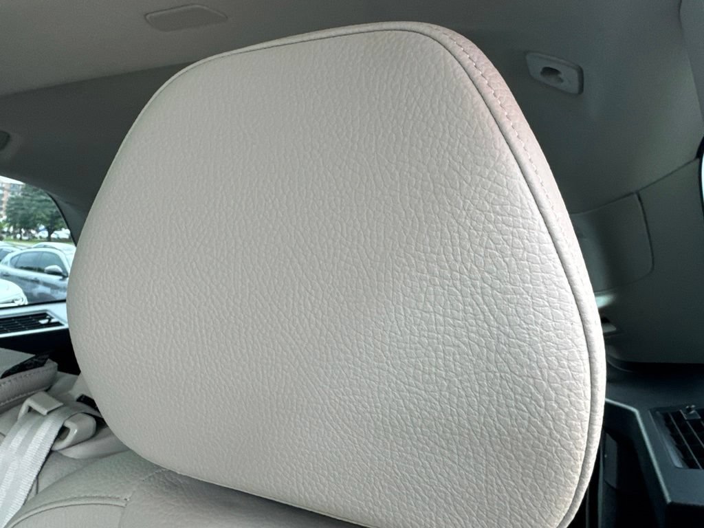 Used 2023 Volvo XC90 B6 Plus AWD/4WD image 54
