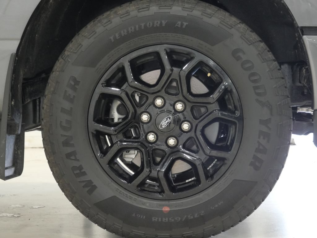 Used 2026 Ford F150 XLT w/ XLT Black Appearance Package AWD/4WD image 8