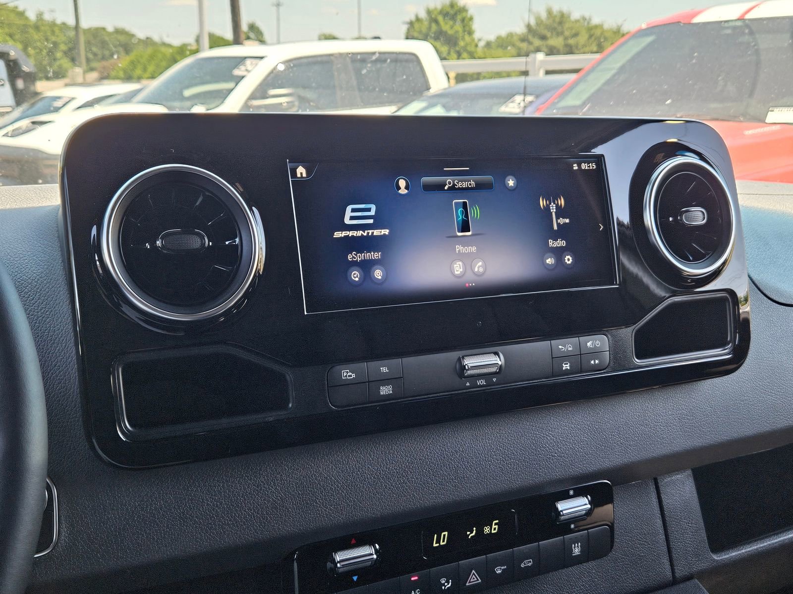 Used 2024 Mercedes-Benz eSprinter 170 Cargo image 23