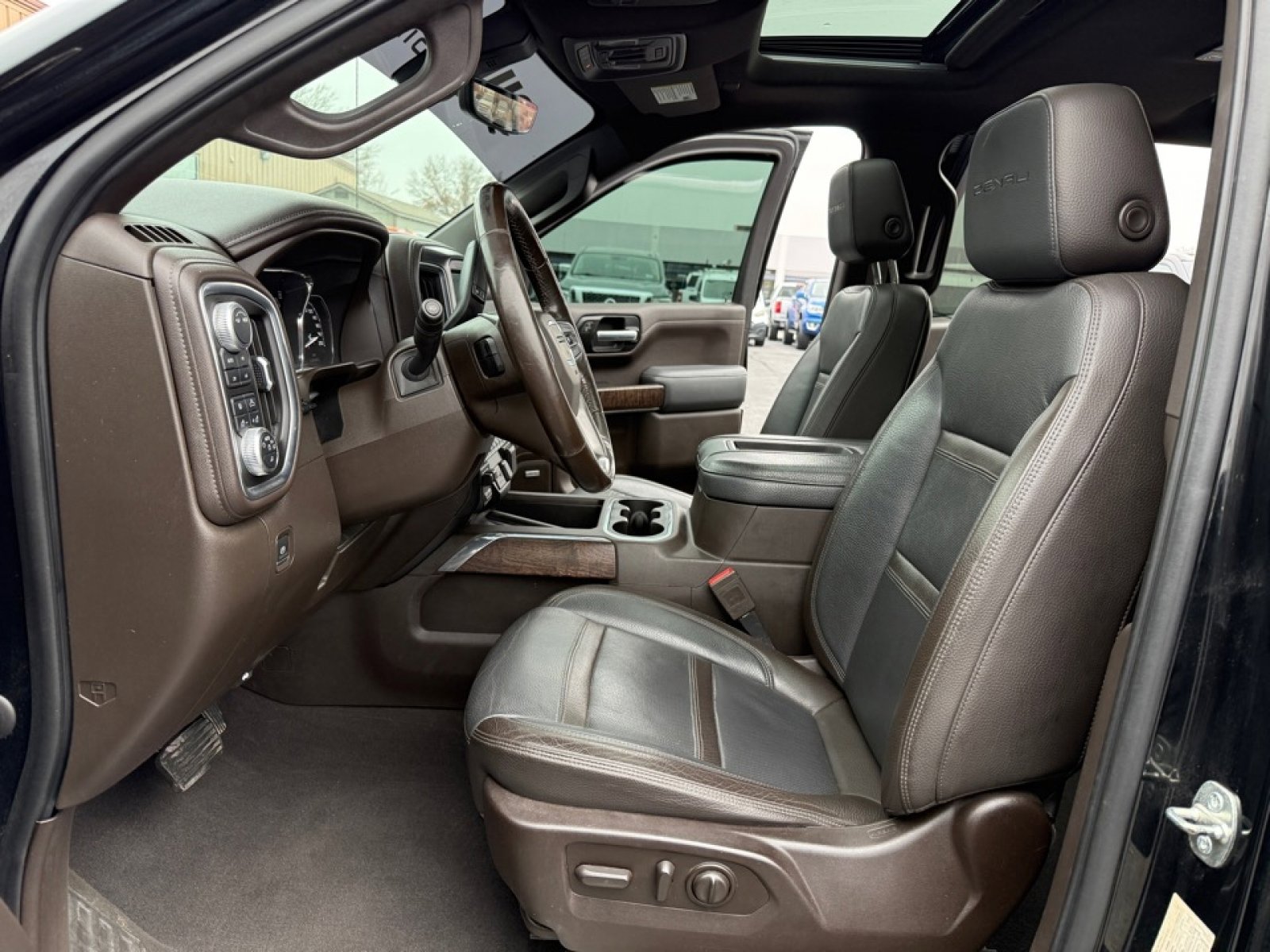 Used 2021 GMC Sierra 1500 Denali image 10