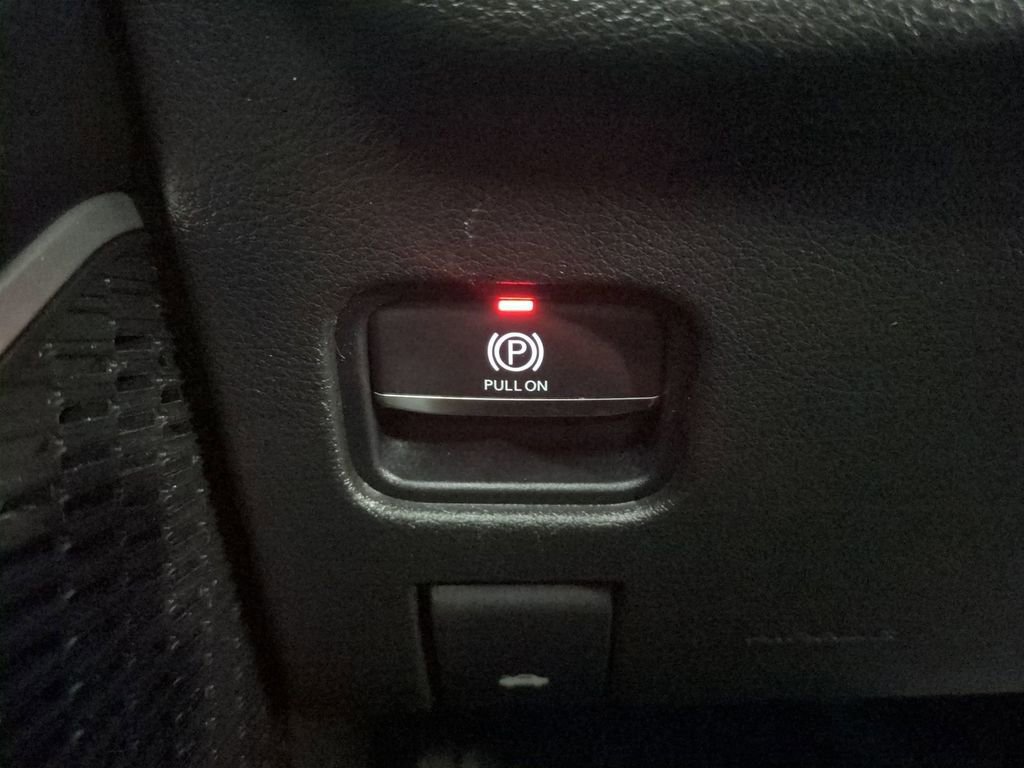 Used 2022 Jeep Grand Cherokee L Limited RWD image 29