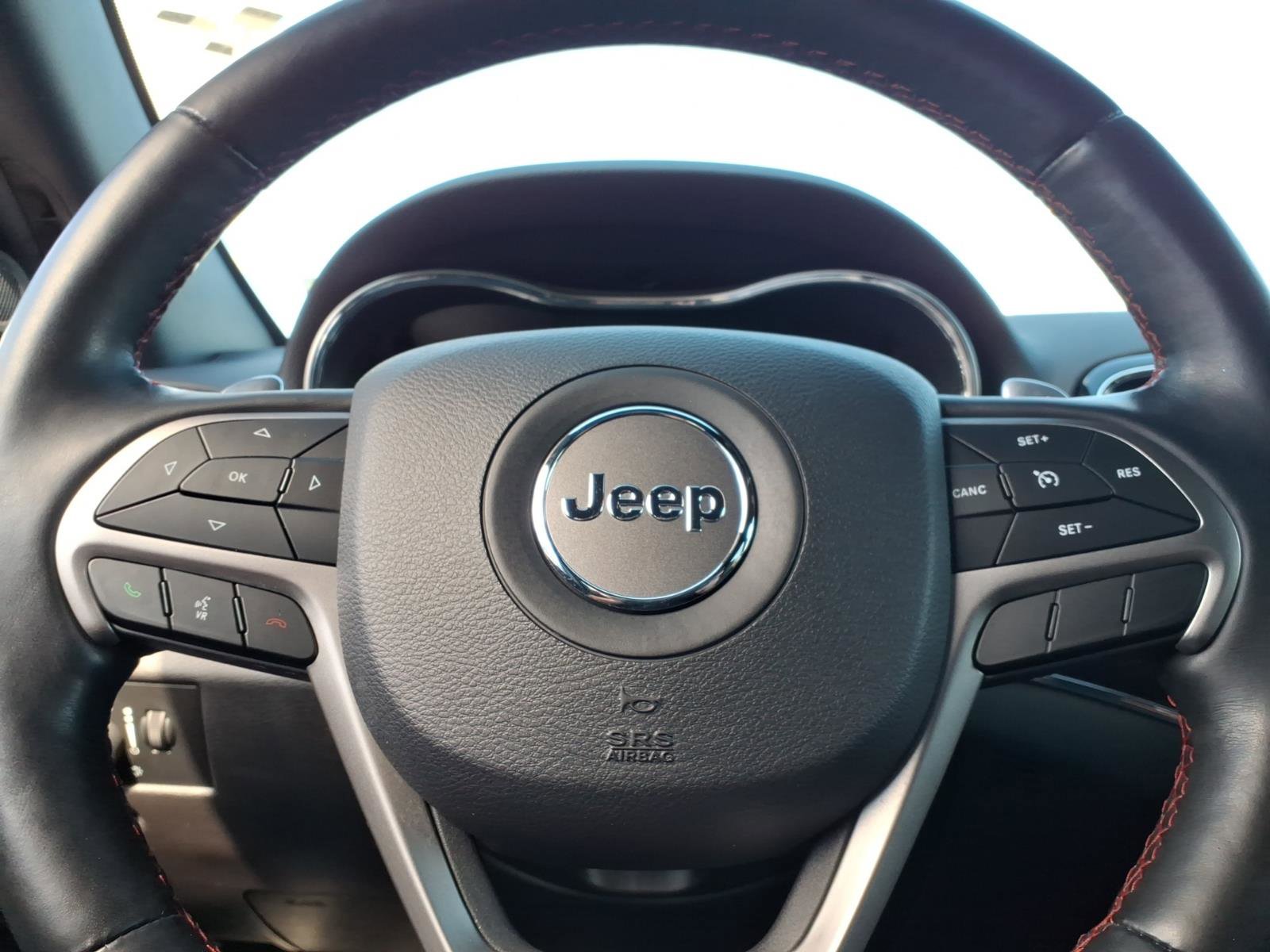 Used 2020 Jeep Grand Cherokee Trailhawk w/ Trailhawk Luxury Group AWD/4WD image 26