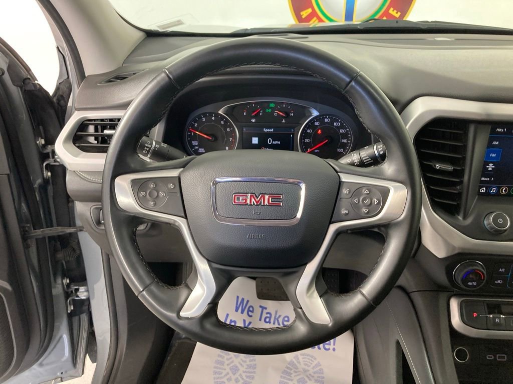 Used 2023 GMC Acadia SLT image 11