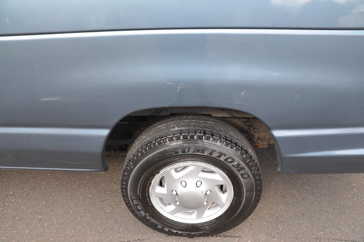 Used 2014 Ford E-350 and Econoline 350 Extended Super Duty w/ Power Group image 27