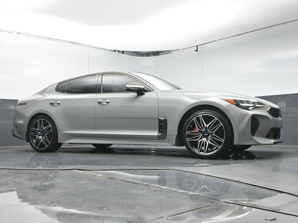 Used 2022 Kia Stinger GT1 AWD/4WD image 32