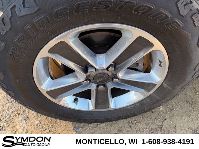 Used 2020 Jeep Wrangler Unlimited Sahara image 29