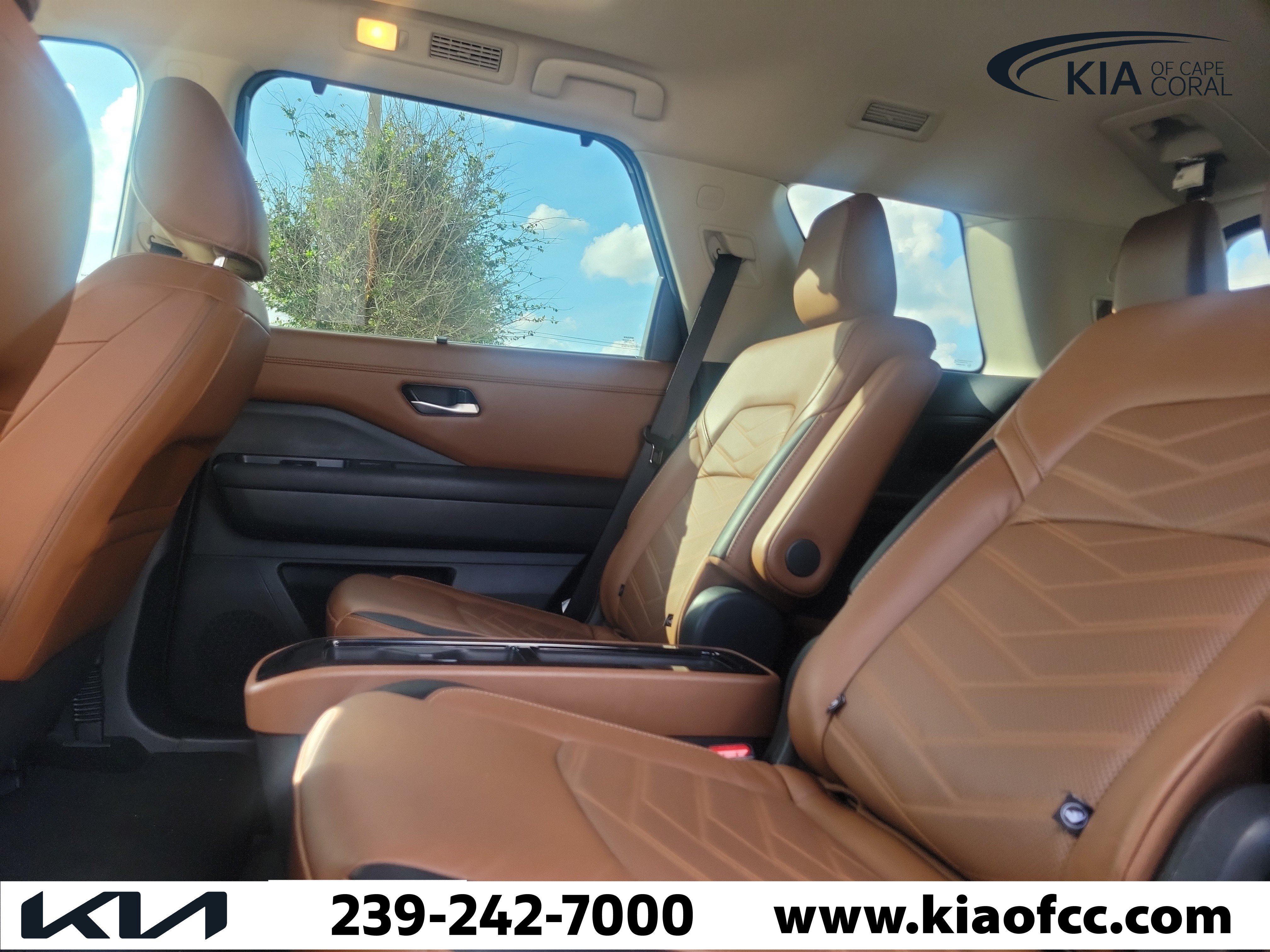 Used 2024 Nissan Pathfinder Platinum FWD image 14