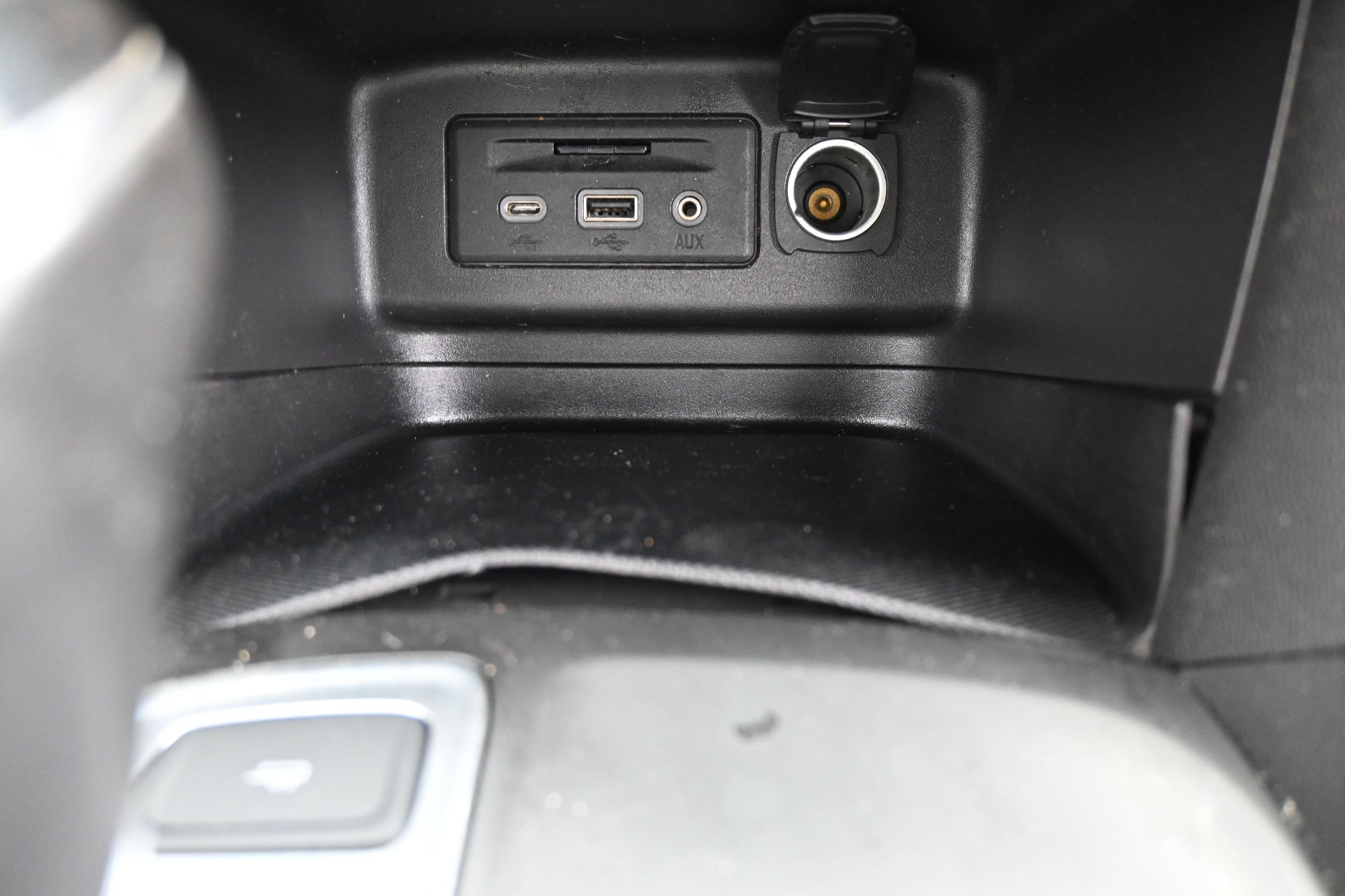 Used 2019 Chevrolet Equinox LT w/ Sun & Navigation Package FWD image 20