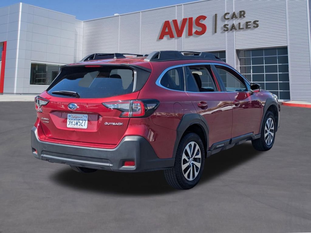 Used 2025 Subaru Outback Premium image 6
