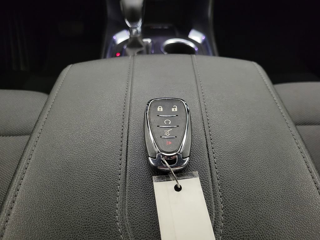 Used 2022 Chevrolet Traverse LT image 49