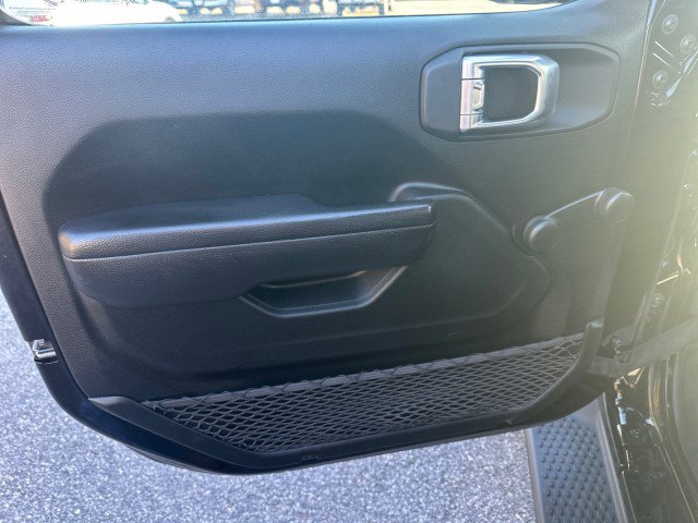 Used 2022 Jeep Wrangler Unlimited Sport image 14