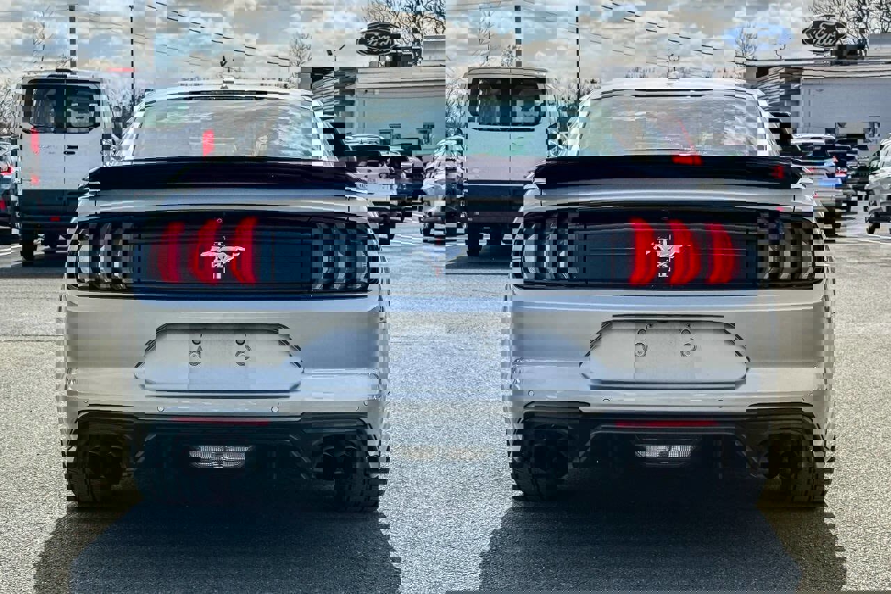 Used 2020 Ford Mustang Premium w/ Equipment Group 201A image 4