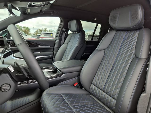 Used 2025 Cadillac Escalade IQ Luxury 1 AWD/4WD image 17