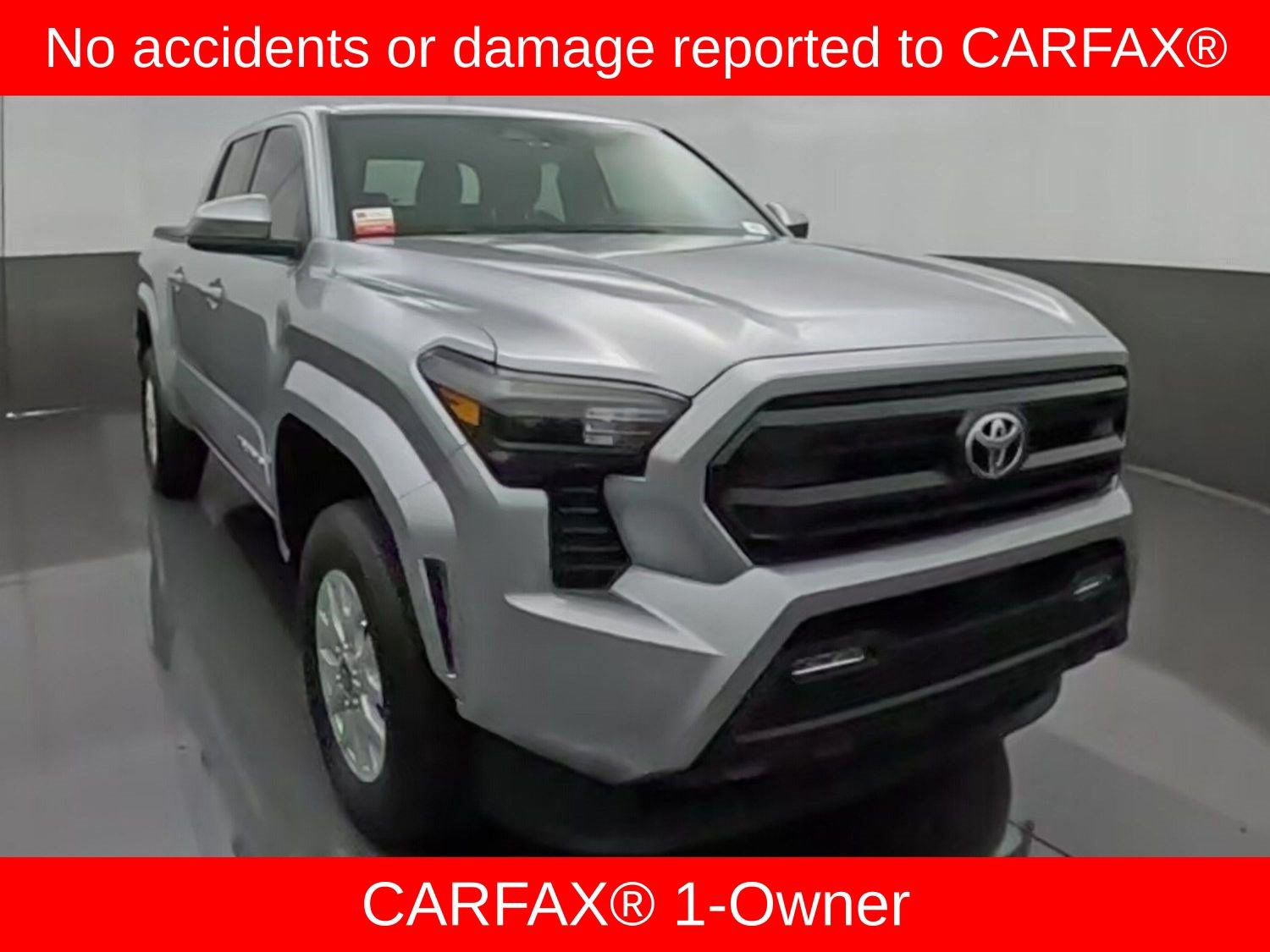 Certified 2025 Toyota Tacoma SR5 AWD/4WD image 2