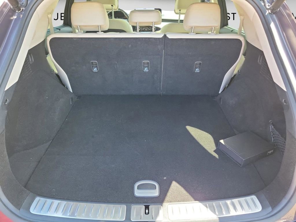 Used 2022 Genesis GV70 2.5T w/ Advanced Package image 7