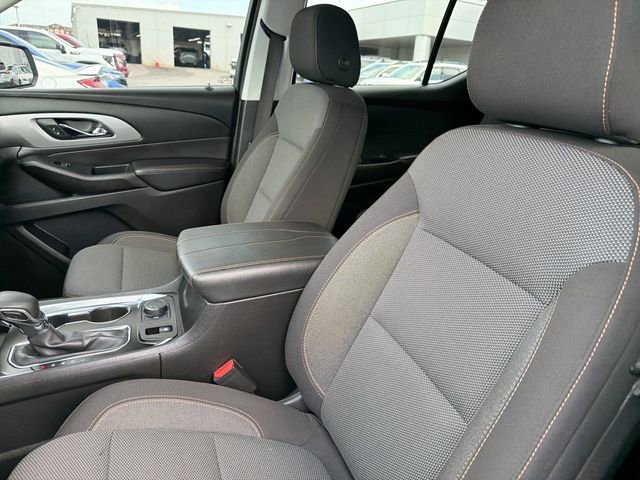 Used 2021 Chevrolet Traverse LS FWD image 17