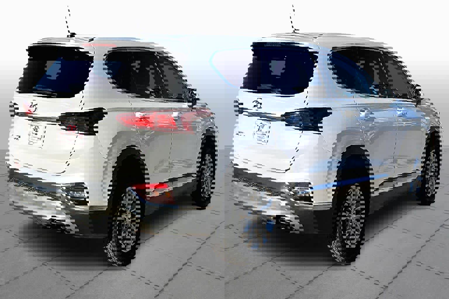 Used 2020 Hyundai Santa Fe SE image 6