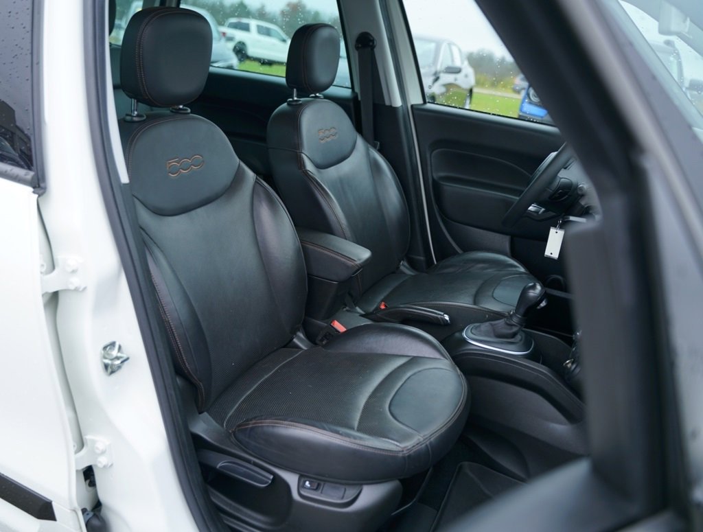 Used 2019 FIAT 500L Trekking image 24