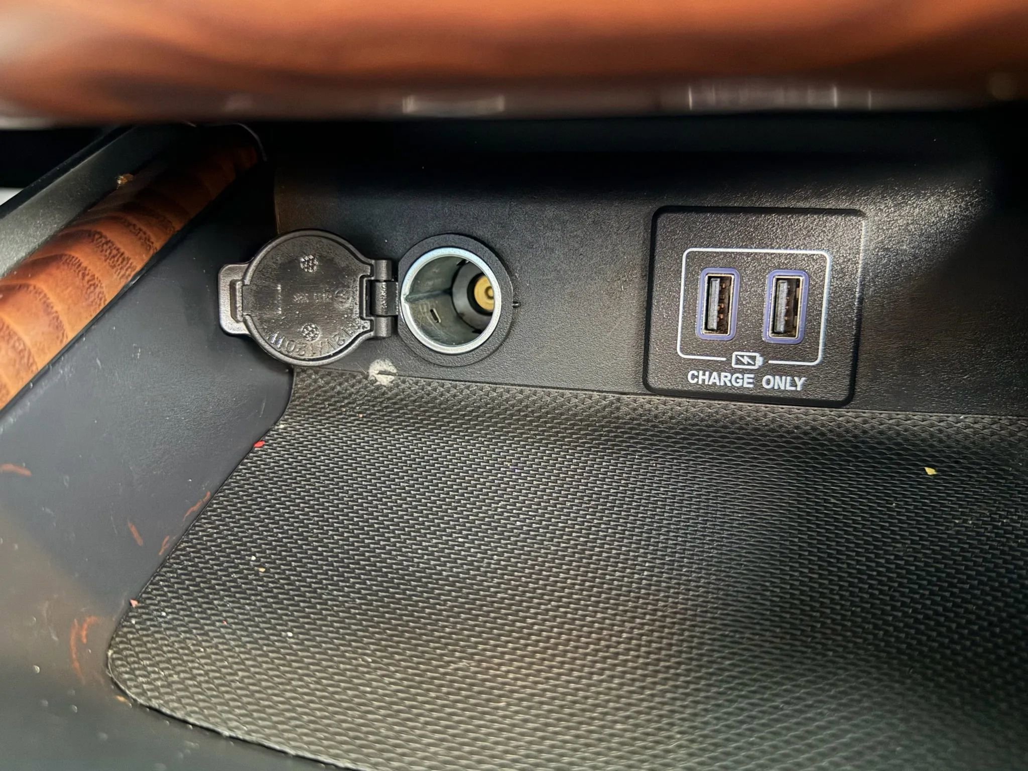 Used 2018 Nissan Pathfinder Platinum w/ Cargo Package image 44