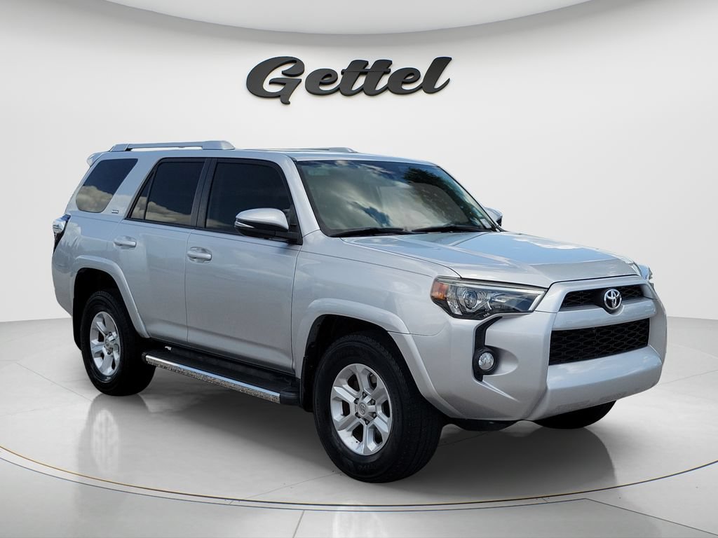 Used 2017 Toyota 4Runner SR5 Premium RWD image 3