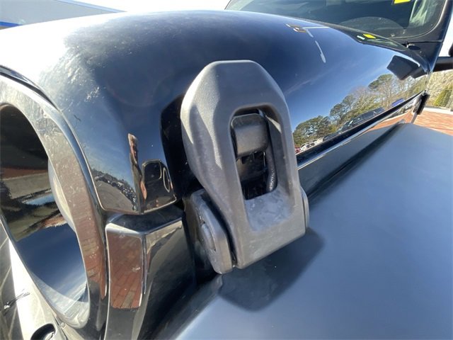 Used 2024 Jeep Wrangler Sport S image 5