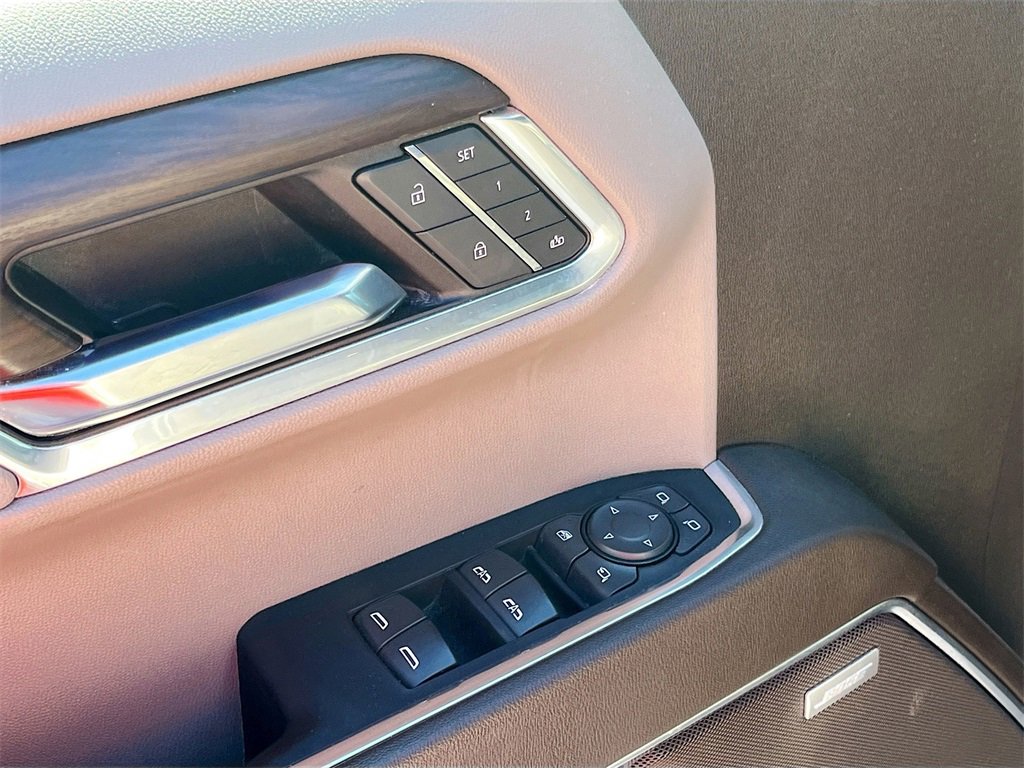 Used 2023 GMC Sierra 1500 SLT w/ SLT Premium Package image 18